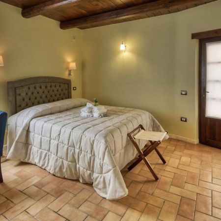 Borgo Incantato Spoleto Pompagnano ภายนอก รูปภาพ