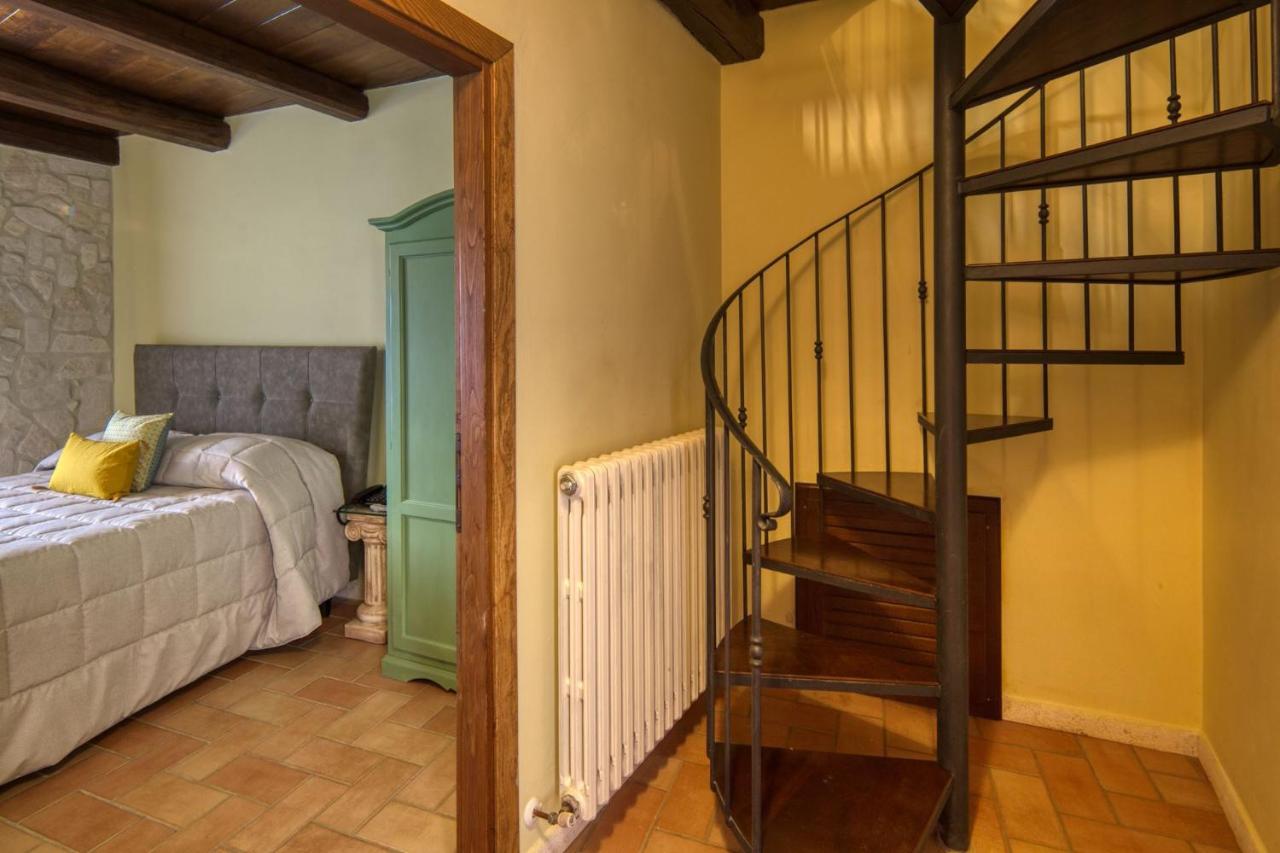 Borgo Incantato Spoleto Pompagnano ภายนอก รูปภาพ