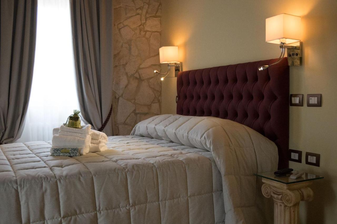 Borgo Incantato Spoleto Pompagnano ภายนอก รูปภาพ