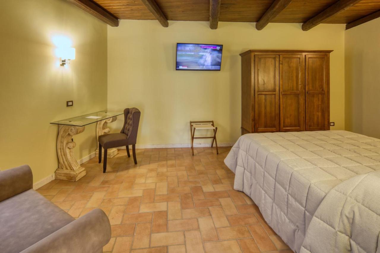 Borgo Incantato Spoleto Pompagnano ภายนอก รูปภาพ