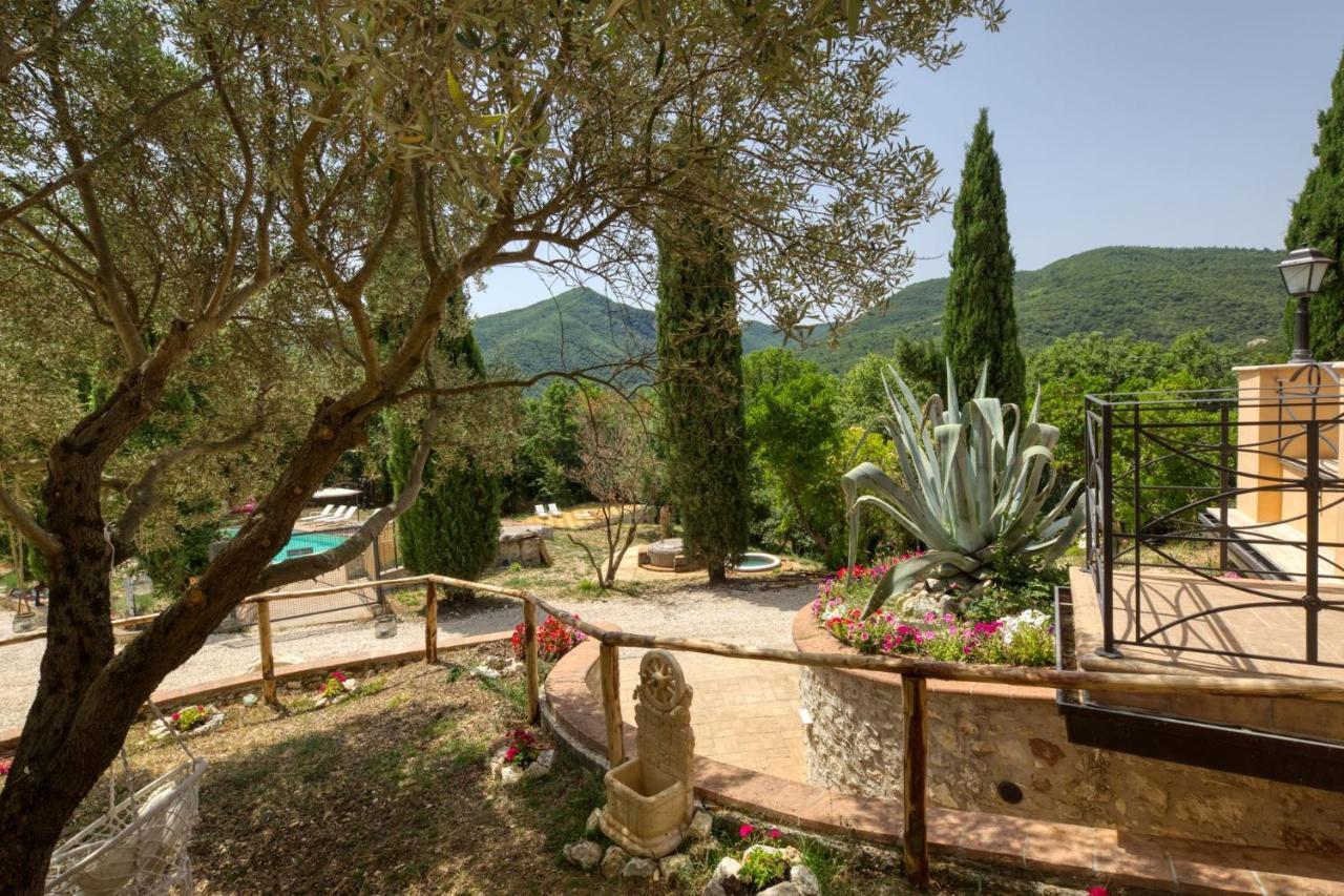 Borgo Incantato Spoleto Pompagnano ภายนอก รูปภาพ