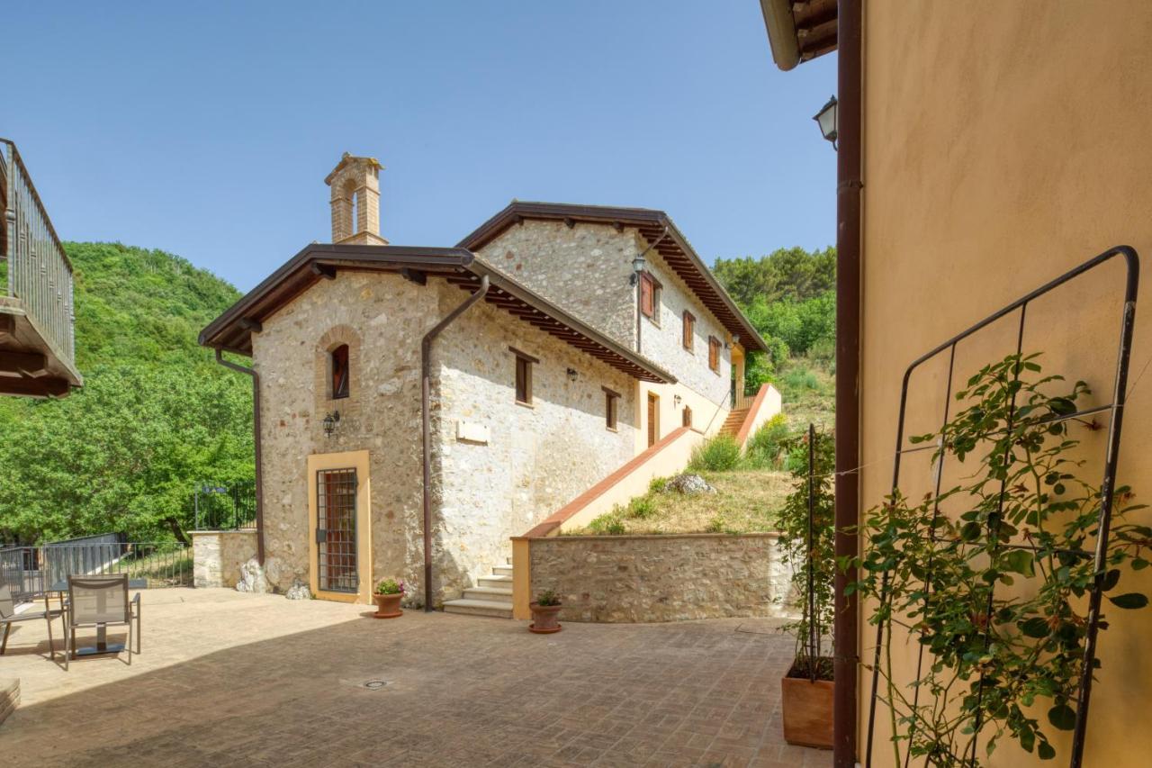 Borgo Incantato Spoleto Pompagnano ภายนอก รูปภาพ
